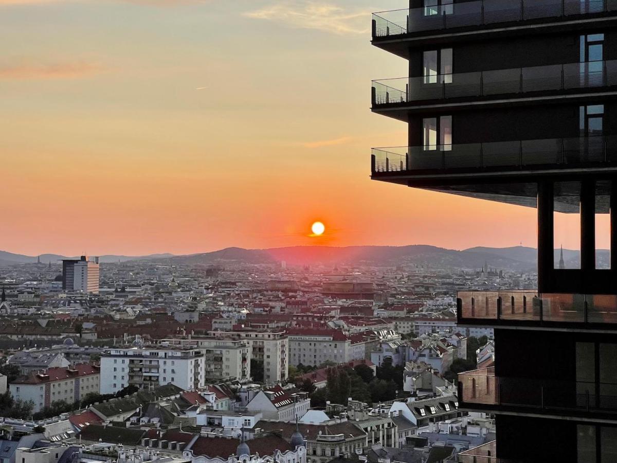 Triiiple Level 20 - Sonnenwohnen Apartment Mit Parkplatz Und Fantastischem Ausblick Відень Екстер'єр фото