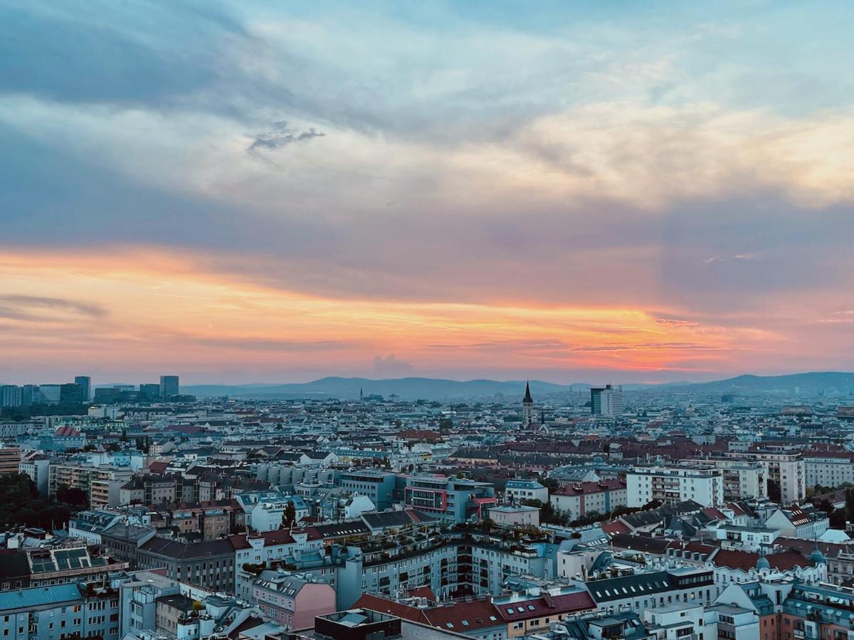 Triiiple Level 20 - Sonnenwohnen Apartment Mit Parkplatz Und Fantastischem Ausblick Відень Екстер'єр фото